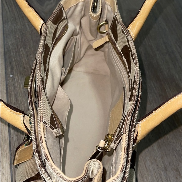 COACH Hampton Madeline Signature Satchel Handbag - Picture 6 of 8